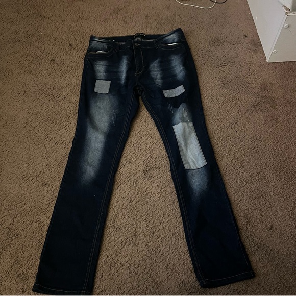 Patched Denim Jeans - Picture 3 of 7